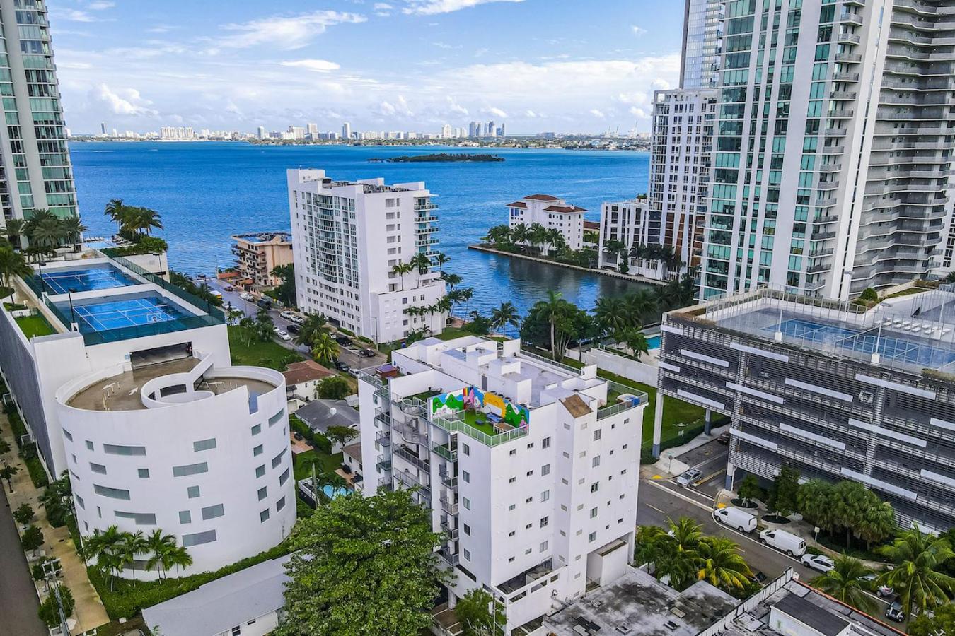 Subtle 2 Bed In Edgewater Downtown With Free Parking Apartman Miami Kültér fotó