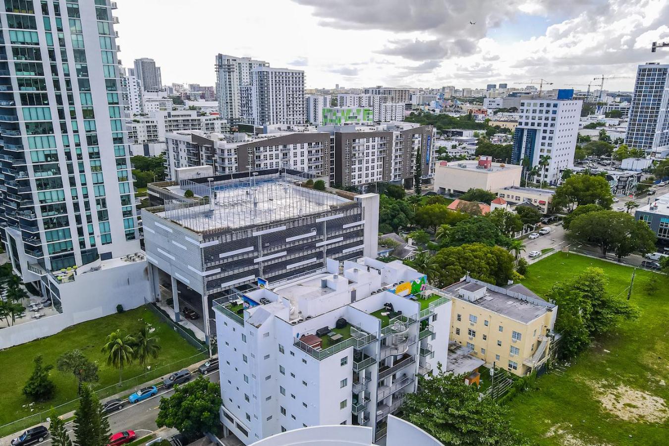 Subtle 2 Bed In Edgewater Downtown With Free Parking Apartman Miami Kültér fotó